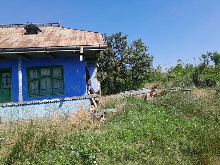 Casă cu Teren 1800 Mp în Belcești