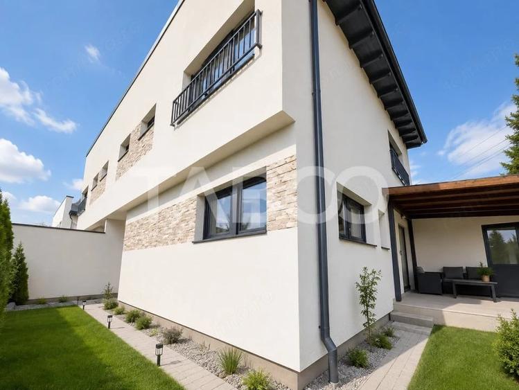 Casă cu 5 camere cu Teren 230 Mp în Central