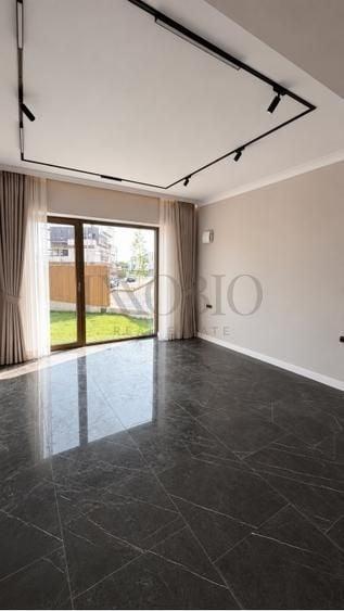 Apartament cu 3 camere decomandat în Băneasa