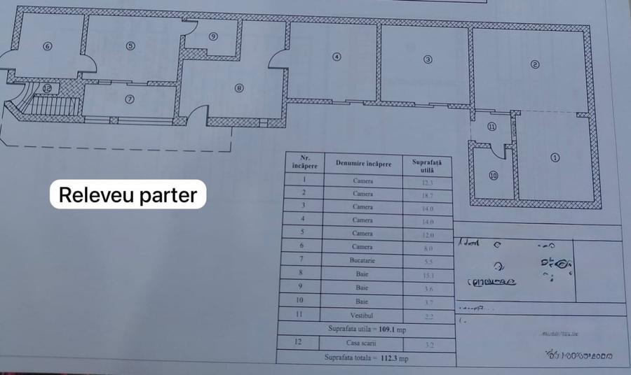 Casă individuală cu 8 camere cu Canalizare în Chitila