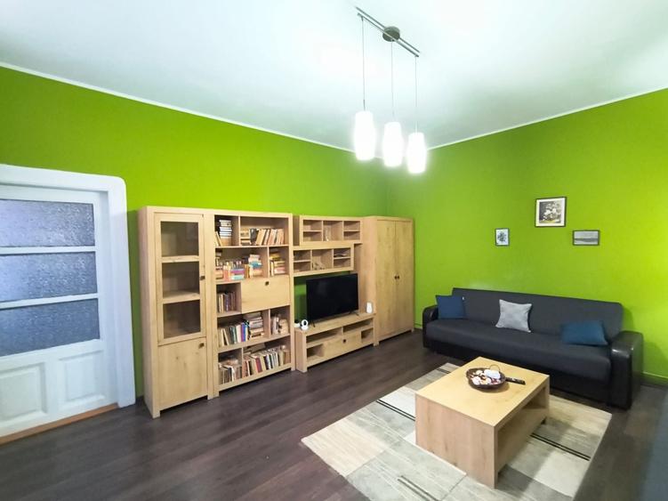 Apartament cu 2 camere semidecomandat în Central