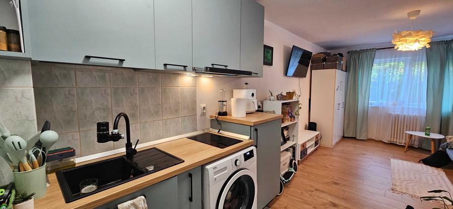 Garsoniera renovata, zona linistita aproape de centru - 1