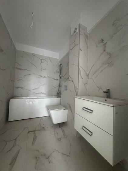 Apartament cu 3 camere decomandat în Nord
