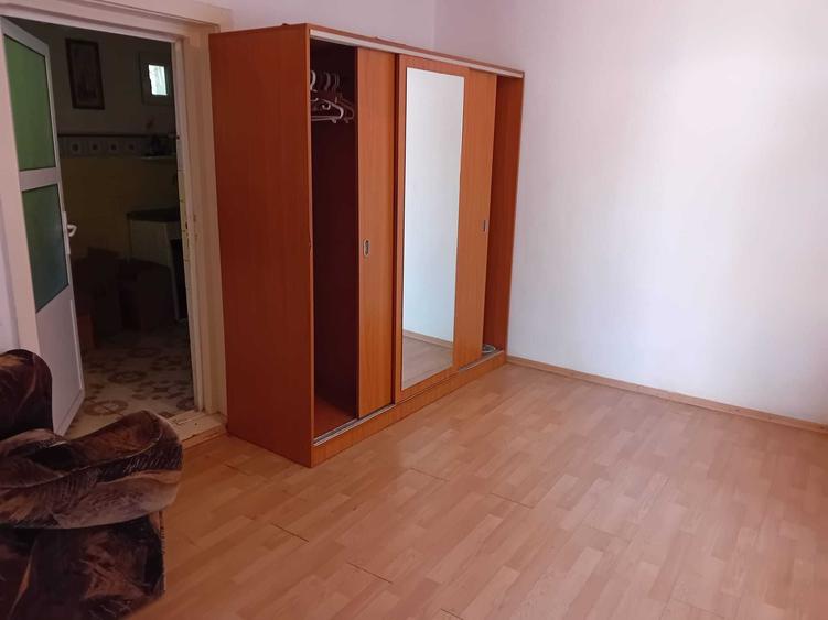 Casă cu 3 camere în Central