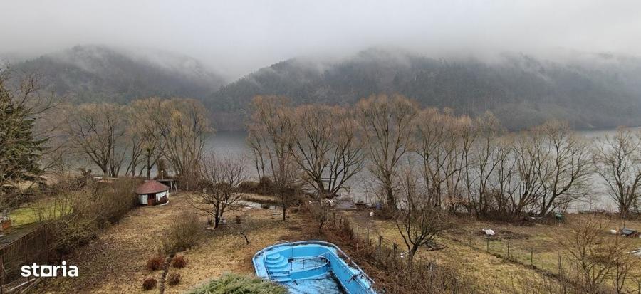 Casă cu 4 camere în Luna