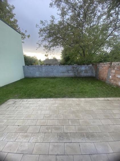 Duplex cu 3 camere cu Canalizare în Iris
