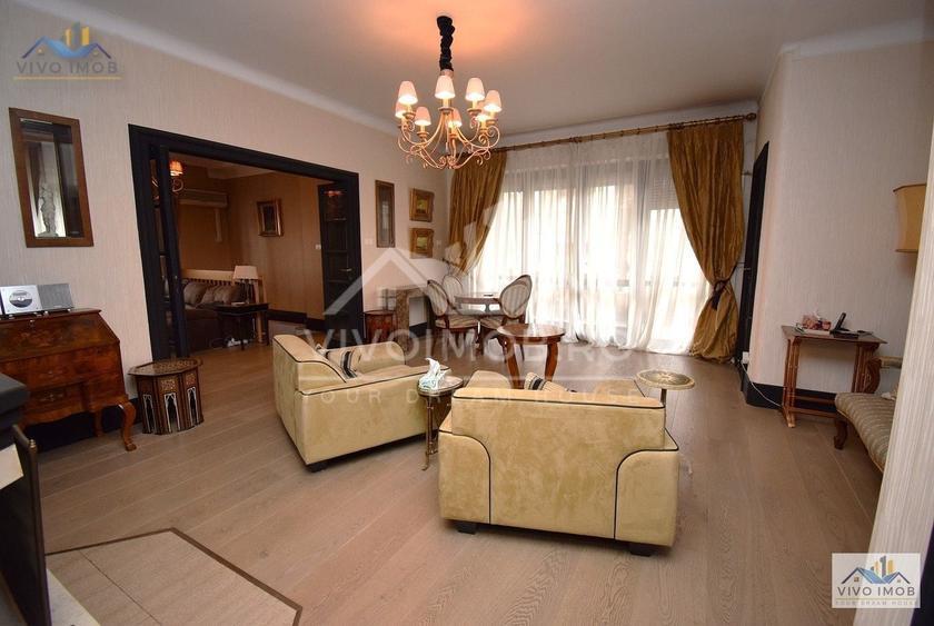Apartament cu 6 camere decomandat, mobilat în Cotroceni