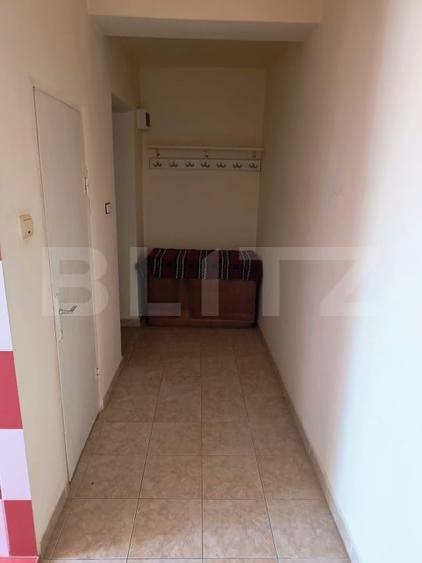 Apartament cu 3 camere decomandat, mobilat în Exterior Vest