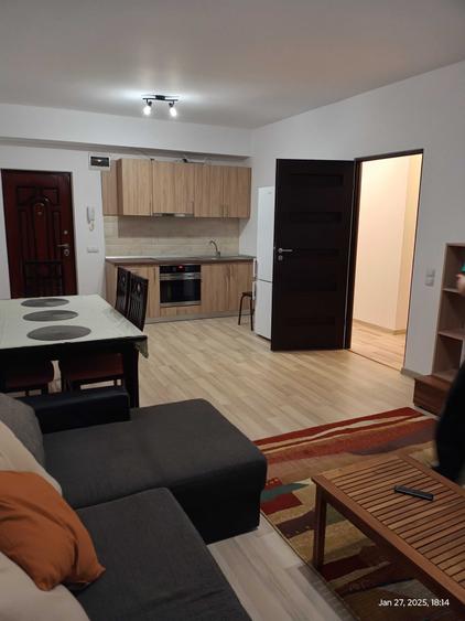 Apartament cu 2 camere decomandat în Exterior Vest