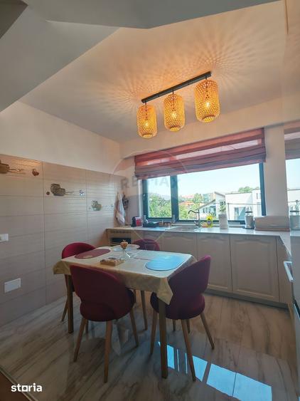 Apartament cu 3 camere, mobilat în Central