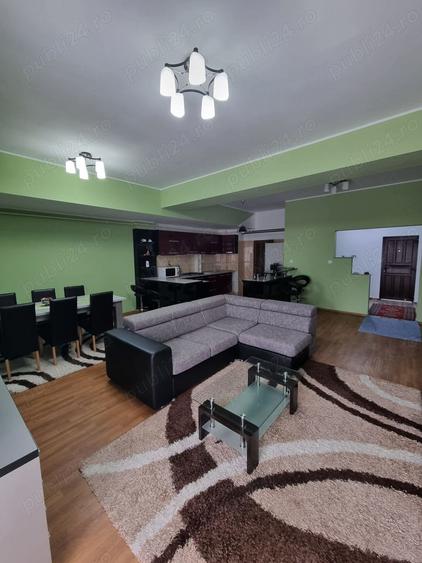 Apartament cu 2 camere în Micro 17