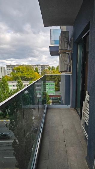 Apartament cu 2 camere decomandat, mobilat în Central