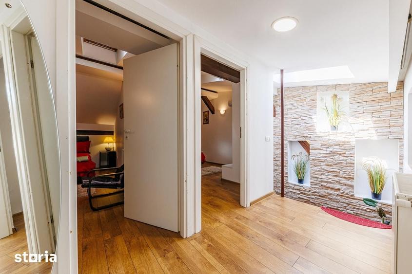 Apartament cu 3 camere decomandat în P-ța Unirii