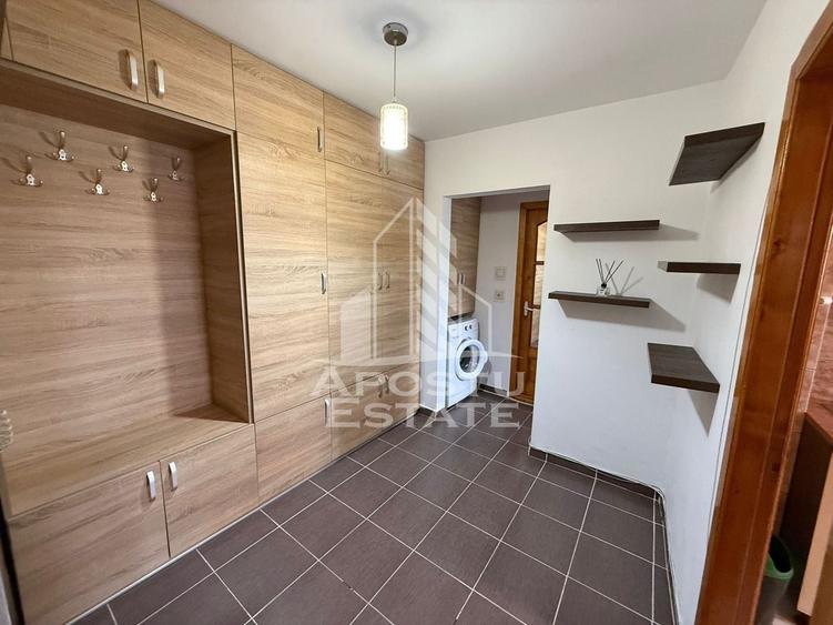 Apartament cu 2 camere decomandat, mobilat în Soarelui