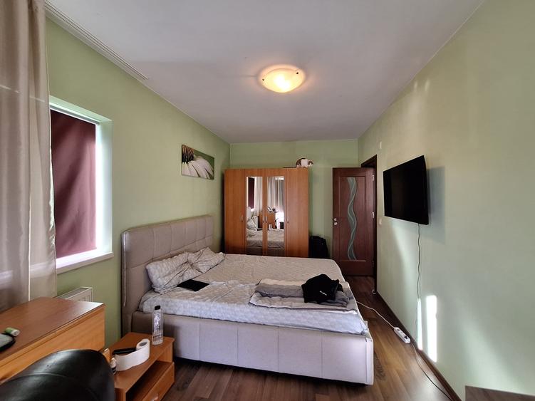 Apartament cu 2 camere semidecomandat, mobilat în Florești