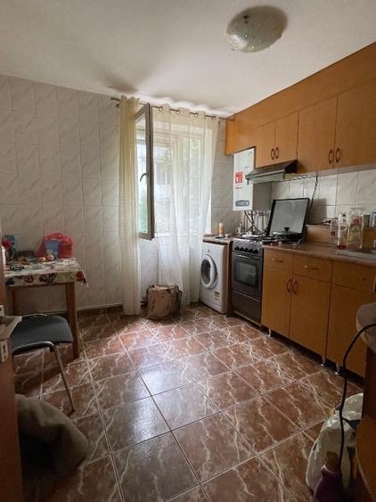 Apartament cu 2 camere decomandat în Politehnica