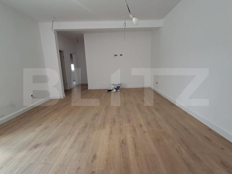 Casă individuală cu 3 camere cu Canalizare în Reghin