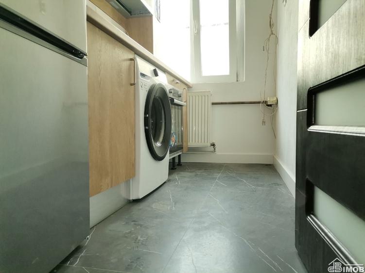 Apartament cu 2 camere decomandat, mobilat în Micro 11