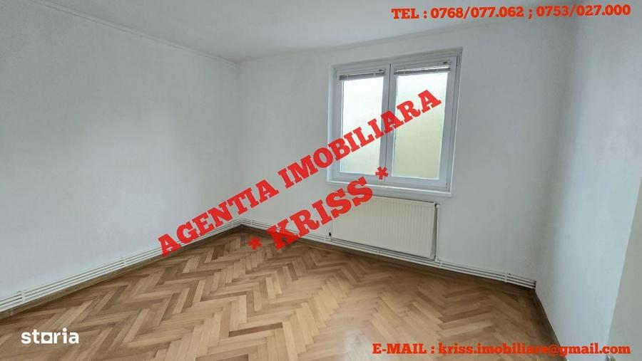 Apartament cu 2 camere semidecomandat în Teilor