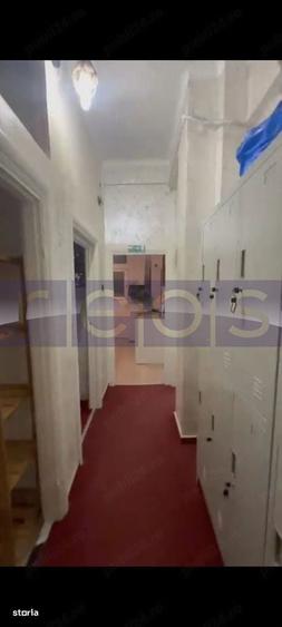 Apartament cu 4 camere decomandat în Central