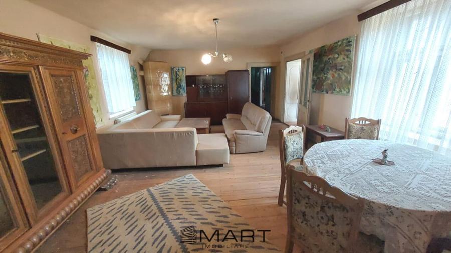 Casă cu 5 camere cu Teren 1425 Mp în Ultracentral