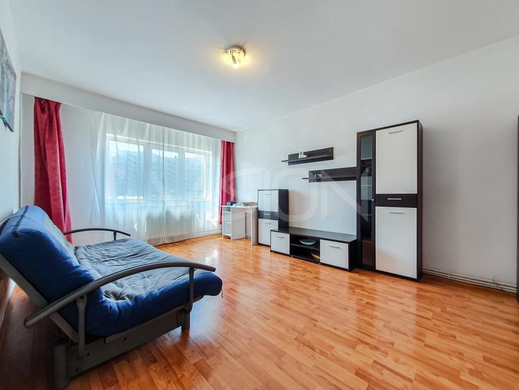 Apartament cu 3 camere decomandat în Mărăști