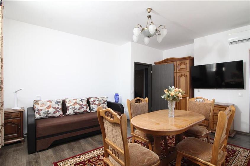 Apartament o camera, decomandat, la 15 minute de Facultatea de Litere - 2