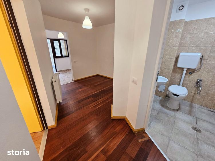 Casă cu Teren 470 Mp în Mihai Bravu