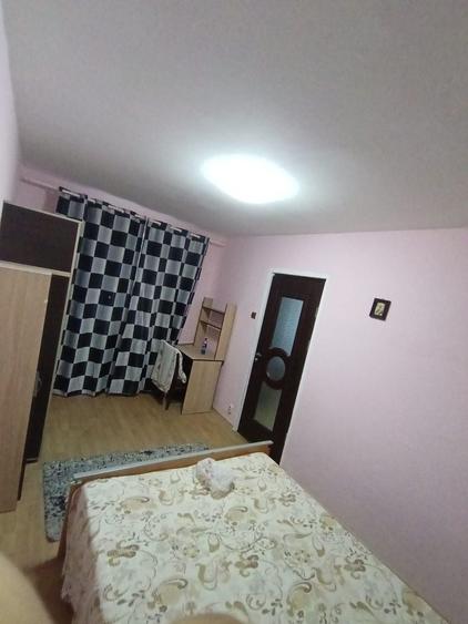 Apartament cu 2 camere semidecomandat în Crâng