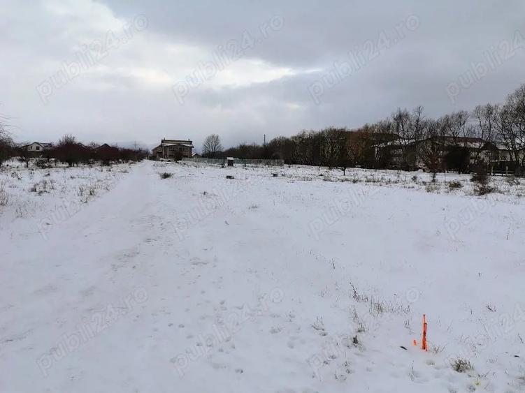 Teren de 800 mp, în Sânpetru