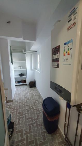 Apartament cu 2 camere decomandat în Nicolina