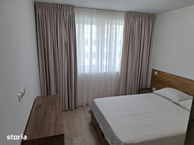 Apartament cu 6 camere decomandat în Central