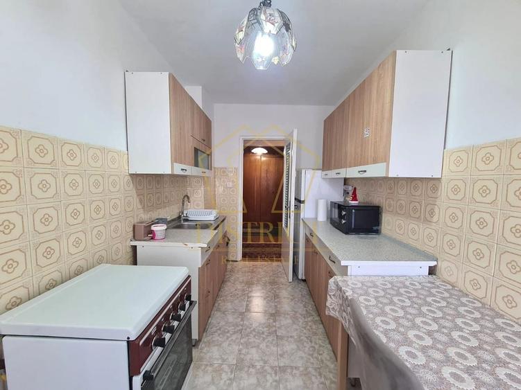 Apartament cu 3 camere decomandat, mobilat în Complex Studențesc