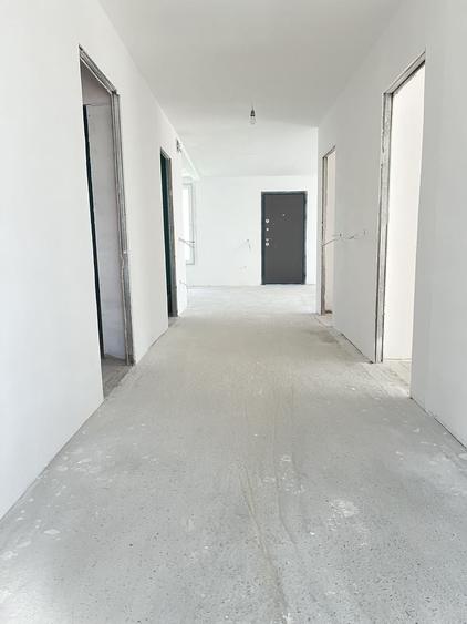 Casă cu 3 camere cu Teren 300 Mp în Cazasu