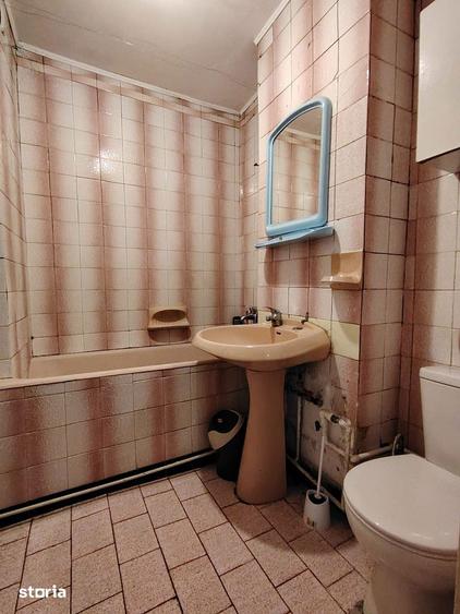 Reducere de pret!!! Ap 2 camere in Tgv-zona Scoala nr 8 - 12