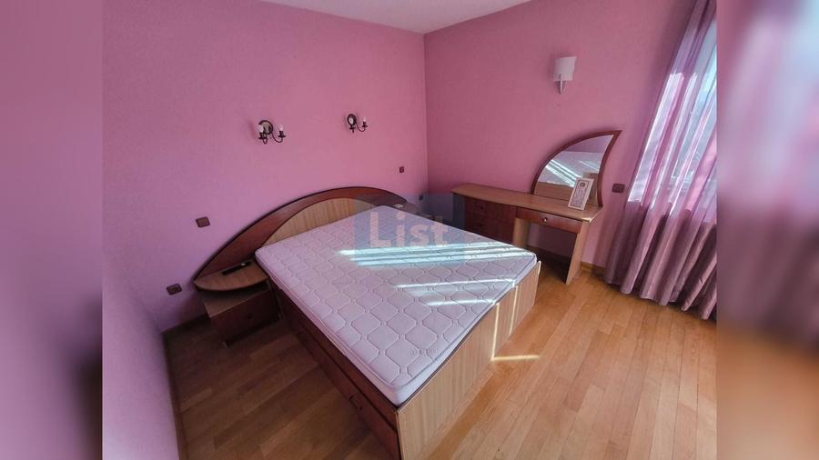 Casă cu 3 camere cu Teren 678 Mp în Europa