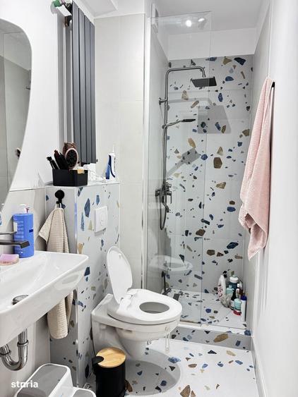 Apartament cu 3 camere în Tractorul — fotografia 3