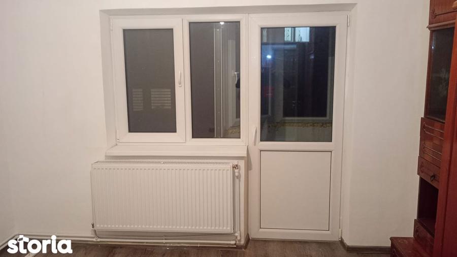 Garsonieră decomandată în Exterior Vest