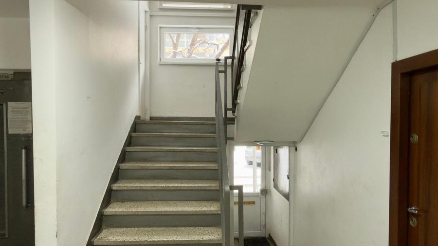 Apartament cu 2 camere semidecomandat, mobilat în Lujerului