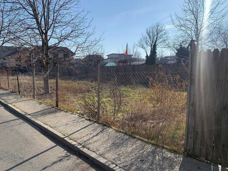 Teren de 700 mp, în Ultracentral