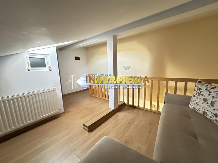 Apartament cu 2 camere decomandat, mobilat în Central