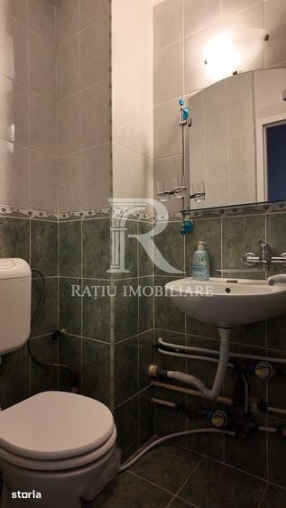 Apartament cu 3 camere decomandat în Cantemir
