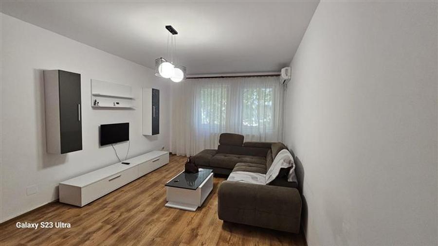 Apartament cu 2 camere decomandat în Berceni