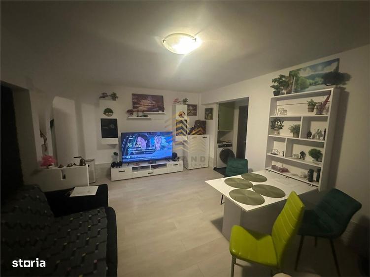 Apartament cu 3 camere decomandat în Independenței