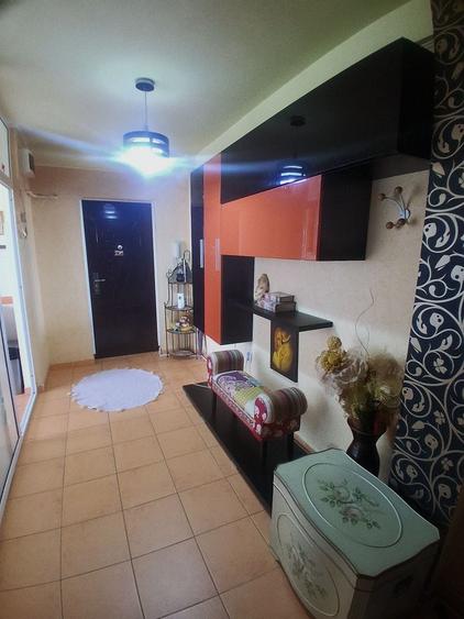 Apartament cu 2 camere decomandat în Buzaului