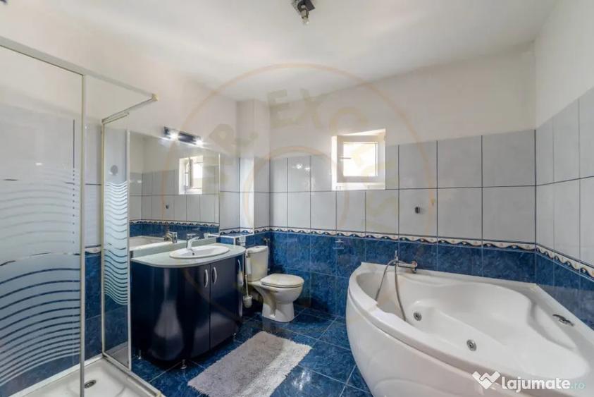 Casă cu 6 camere cu Teren 475 Mp în Găvana