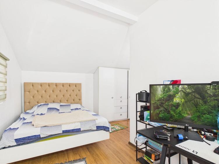 Apartament cu 3 camere decomandat, mobilat în Drumul Taberei