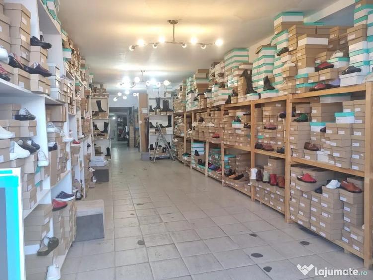 Spațiu comercial, de 373 mp, în Sântandrei