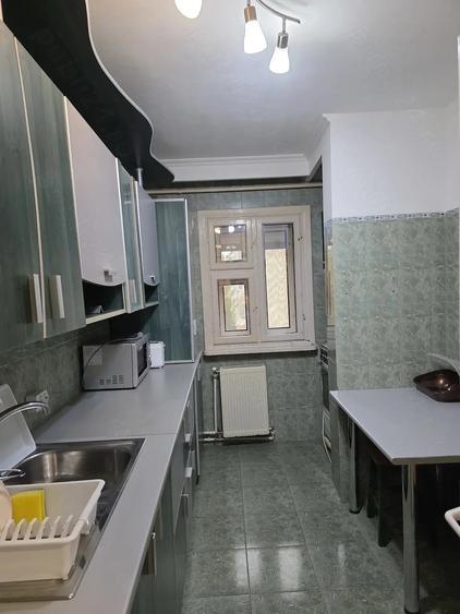 Apartament cu 3 camere decomandat în Orizont