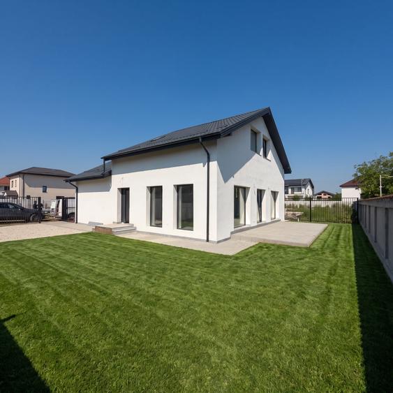 Casă individuală cu 4 camere cu Teren 400 Mp în Prelungirea Ghencea